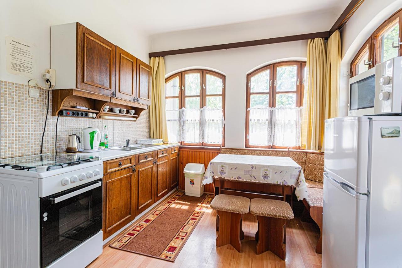 Visegrad Vendeghaz-Apartman ภายนอก รูปภาพ