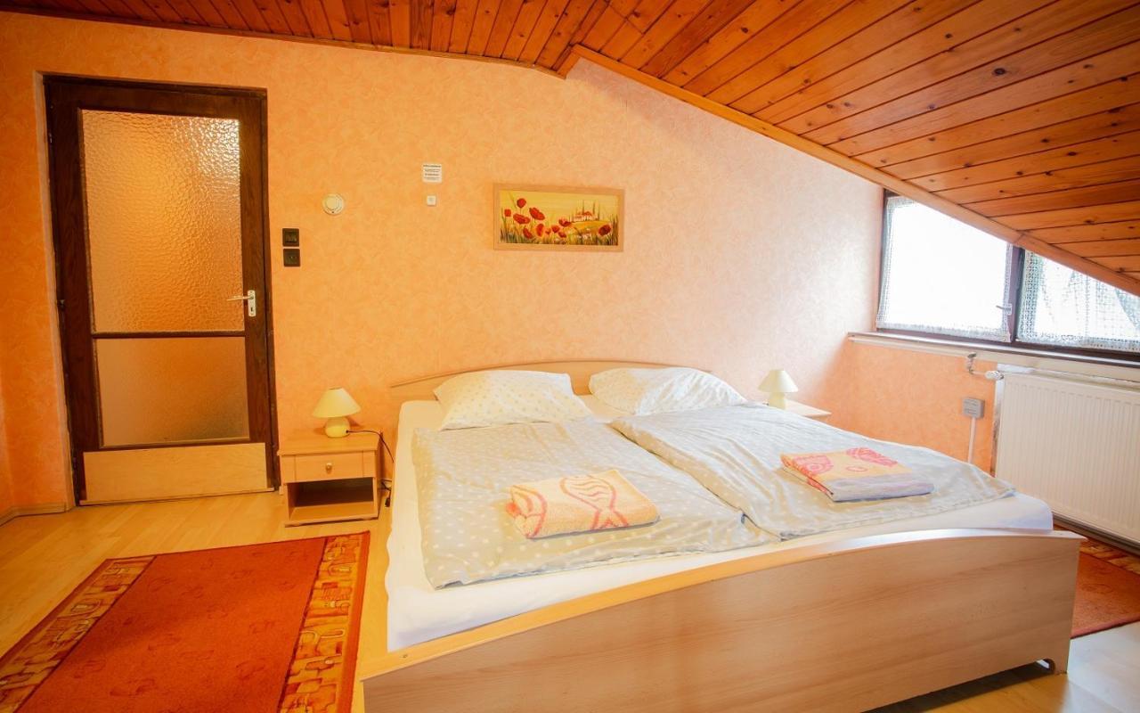 Visegrad Vendeghaz-Apartman ภายนอก รูปภาพ